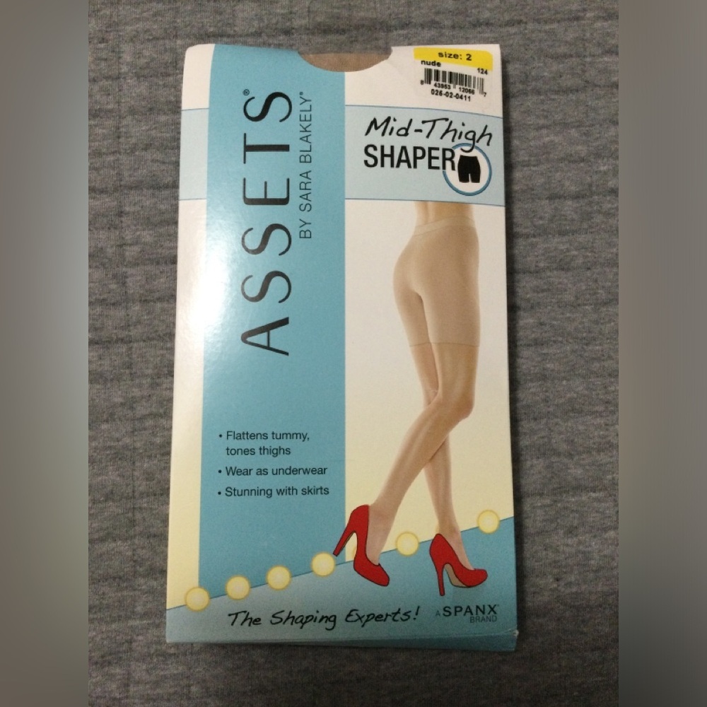 Lot of 2 Assets by Spanx Mid-Thigh Shaper Nude - Picture 2 of 4